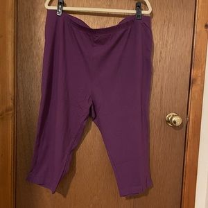 Woman’s Plus Size Capris